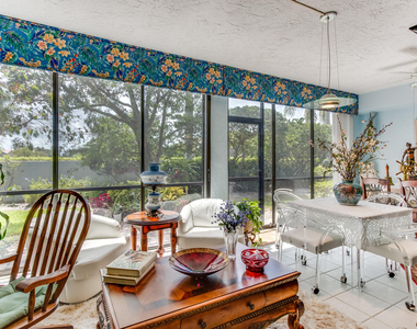 11706 Briarwood Circle - Photo Thumbnail 7