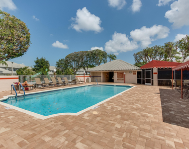 11706 Briarwood Circle - Photo Thumbnail 30