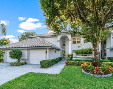 11706 Briarwood Circle - Photo Thumbnail 1