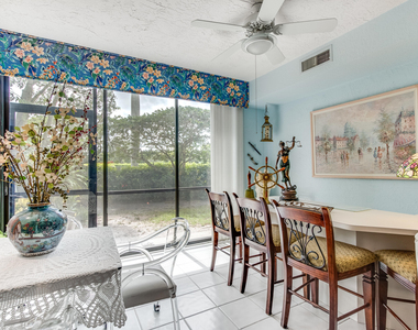 11706 Briarwood Circle - Photo Thumbnail 8