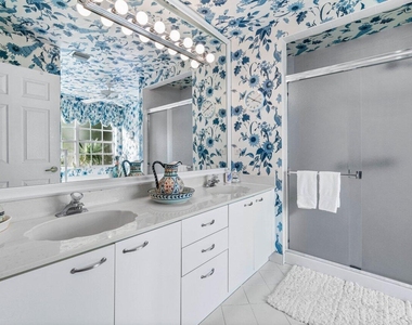 11706 Briarwood Circle - Photo Thumbnail 21