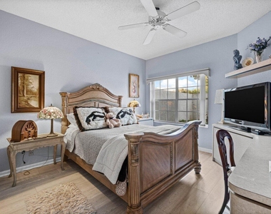 11706 Briarwood Circle - Photo Thumbnail 24