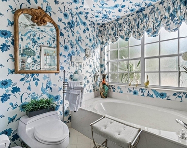 11706 Briarwood Circle - Photo Thumbnail 23