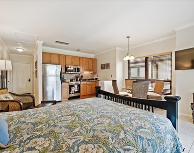 13334 Polo Club Road - Photo Thumbnail 6