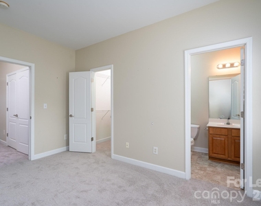 15449 Goodwood Street - Photo Thumbnail 14
