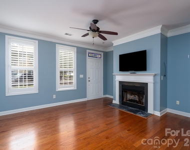 15449 Goodwood Street - Photo Thumbnail 3