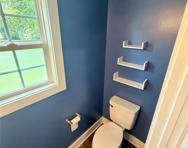 1204 W Airline Avenue - Photo Thumbnail 9