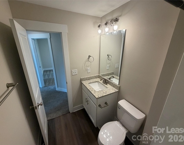 1204 W Airline Avenue - Photo Thumbnail 19