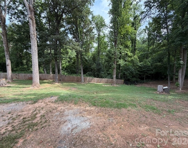 147 Crooked Lane - Photo Thumbnail 16
