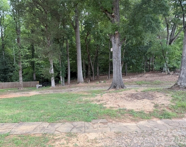 147 Crooked Lane - Photo Thumbnail 3