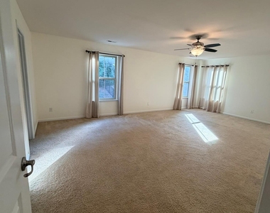 5816 Selkirkshire Road - Photo Thumbnail 27