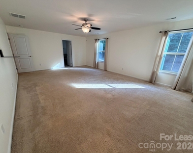 5816 Selkirkshire Road - Photo Thumbnail 30