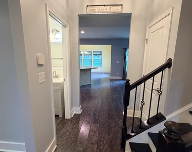 5816 Selkirkshire Road - Photo Thumbnail 22