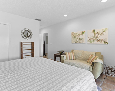 13334 Polo Club Road - Photo Thumbnail 17