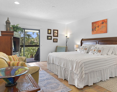 13334 Polo Club Road - Photo Thumbnail 15