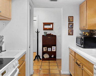 13334 Polo Club Road - Photo Thumbnail 6