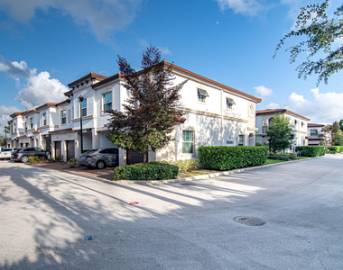 14388 Emerald Place Way - Photo Thumbnail 8