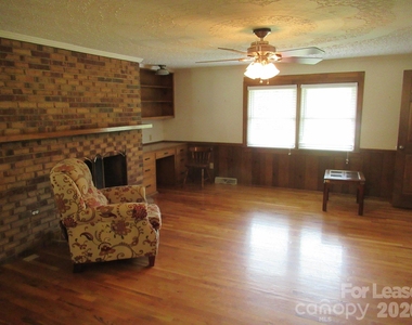 1357 Beal Road - Photo Thumbnail 4
