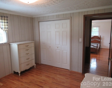 1357 Beal Road - Photo Thumbnail 13