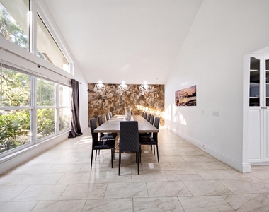 4020 Nw 101st Drive - Photo Thumbnail 4