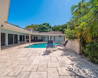 4020 Nw 101st Drive - Photo Thumbnail 20