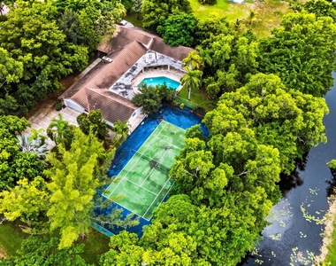 4020 Nw 101st Drive - Photo Thumbnail 1