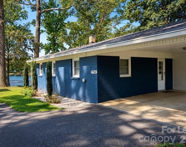 7750 Anglers Way - Photo Thumbnail 3