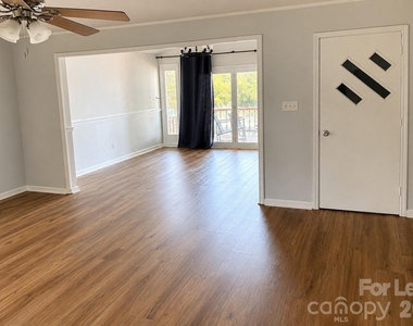 7750 Anglers Way - Photo Thumbnail 5