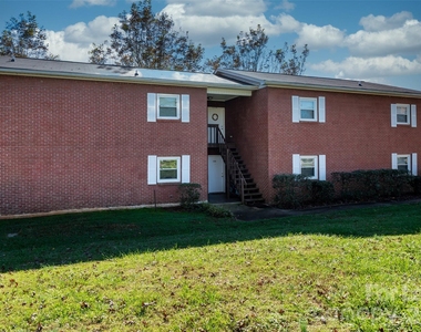 1235 15th Avenue Nw - Photo Thumbnail 1