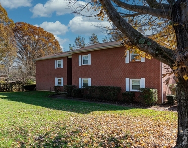 1235 15th Avenue Nw - Photo Thumbnail 2