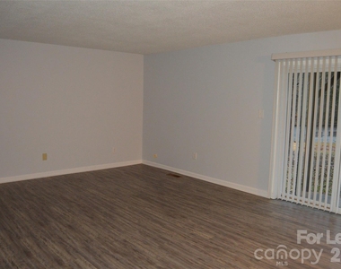 1235 15th Avenue Nw - Photo Thumbnail 8