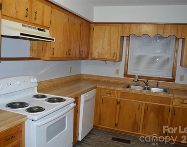1235 15th Avenue Nw - Photo Thumbnail 14