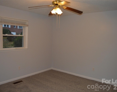 1235 15th Avenue Nw - Photo Thumbnail 10