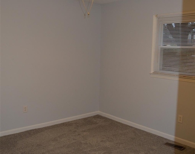 1235 15th Avenue Nw - Photo Thumbnail 12