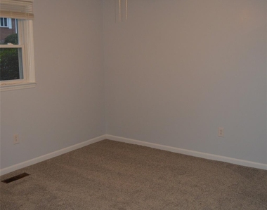 1235 15th Avenue Nw - Photo Thumbnail 11
