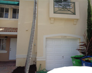 11379 Nw 34th Place - Photo Thumbnail 1