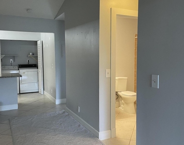 9037 Se Hobe Ridge Avenue - Photo Thumbnail 2
