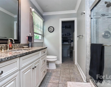 9704 Saddle Avenue - Photo Thumbnail 23