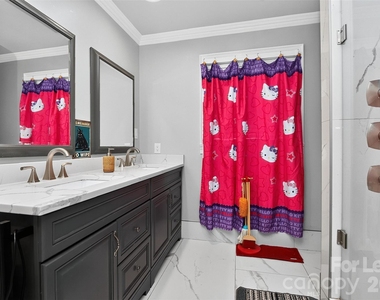 9704 Saddle Avenue - Photo Thumbnail 18