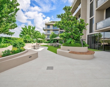 3034 Oak Avenue - Photo Thumbnail 44