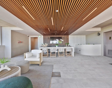 3034 Oak Avenue - Photo Thumbnail 40
