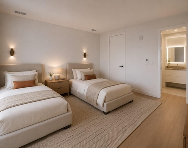 3034 Oak Avenue - Photo Thumbnail 3