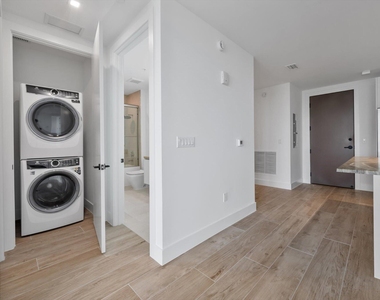 3034 Oak Avenue - Photo Thumbnail 20
