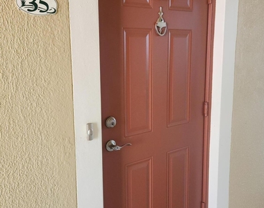 4190 Gator Greens Way - Photo Thumbnail 5