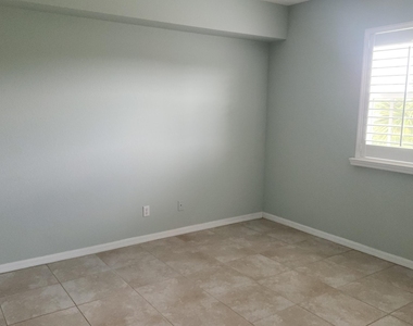 4190 Gator Greens Way - Photo Thumbnail 16