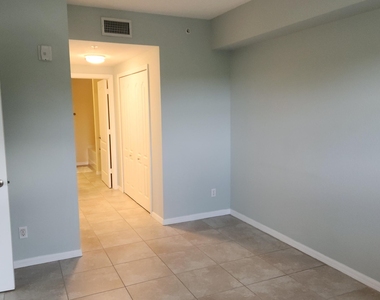 4190 Gator Greens Way - Photo Thumbnail 17