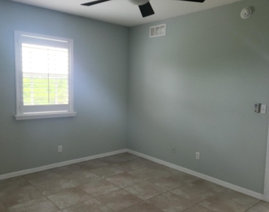 4190 Gator Greens Way - Photo Thumbnail 19