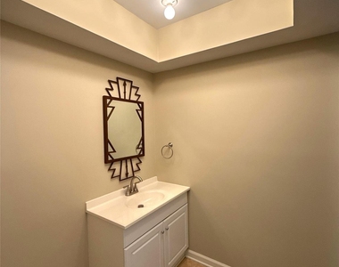 2720 Von Thuringer Court - Photo Thumbnail 9