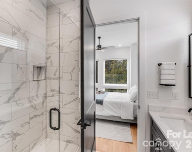 1213 E 36th Street - Photo Thumbnail 27