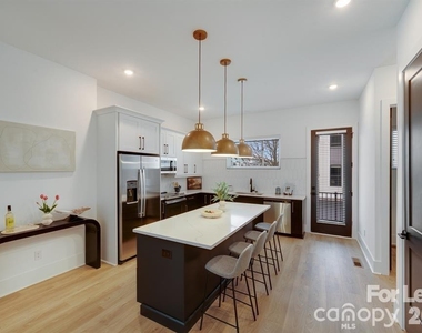 1213 E 36th Street - Photo Thumbnail 19